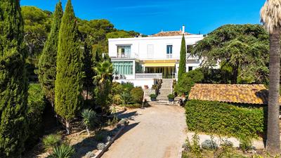 Maison - 254 m² - 4 pièces