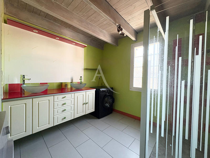 Maison - 130 m² - 7 pièces