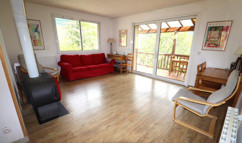 Maison - 90 m² - 5 pièces