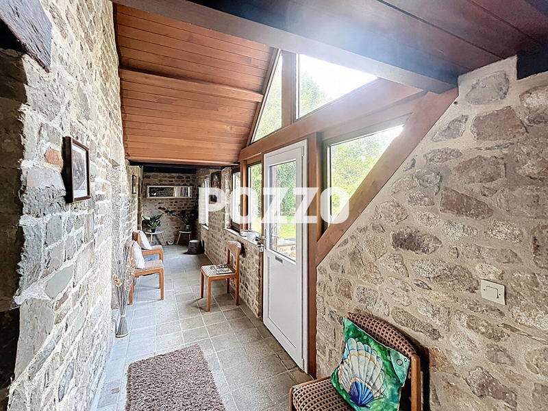 Maison - 676 m² - 17 pièces