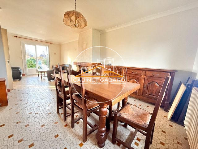 Maison - 105 m² - 6 pièces