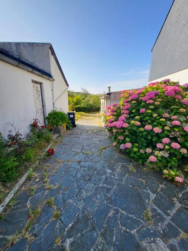 Maison - 92 m² - 9 pièces