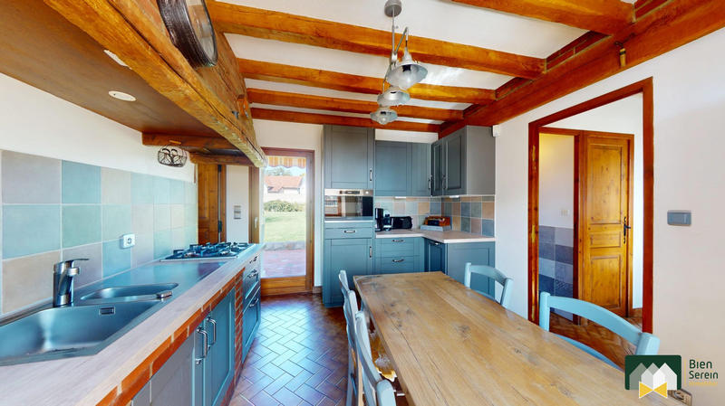 Maison - 105 m² - 5 pièces