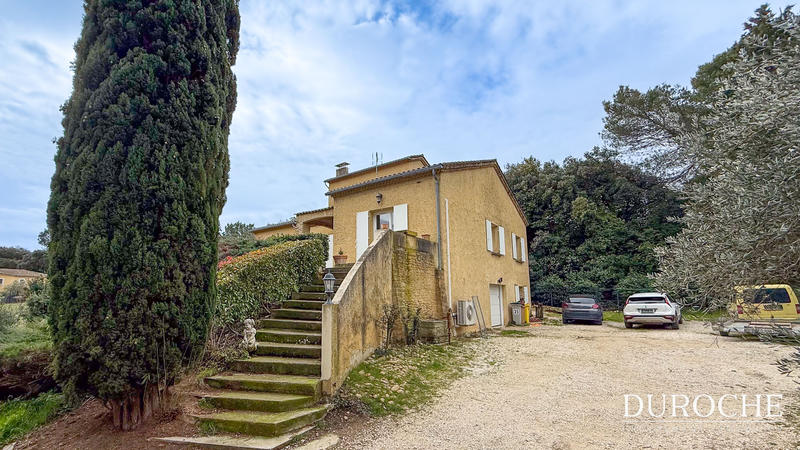 Maison - 166 m² - 5 pièces