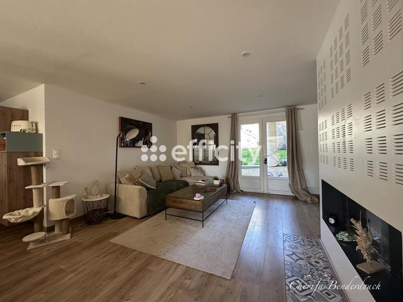 Appartement ancien - 82 m² - 3 pièces