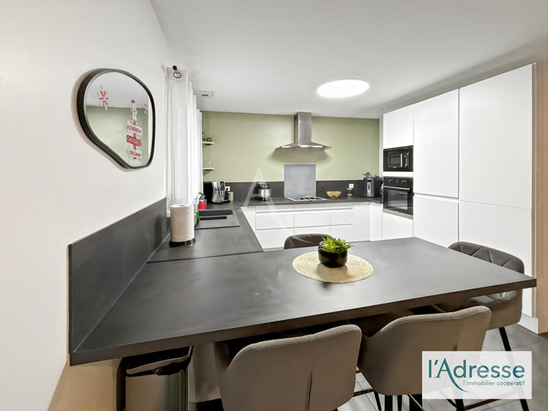 Maison - 105 m² - 5 pièces