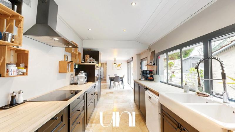 Maison - 155 m² - 5 pièces