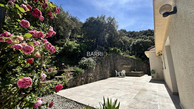 Villa - 240 m² - 6 pièces