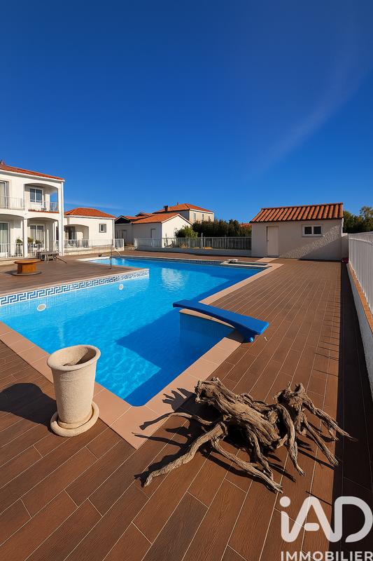 Maison - 257 m² - 8 pièces