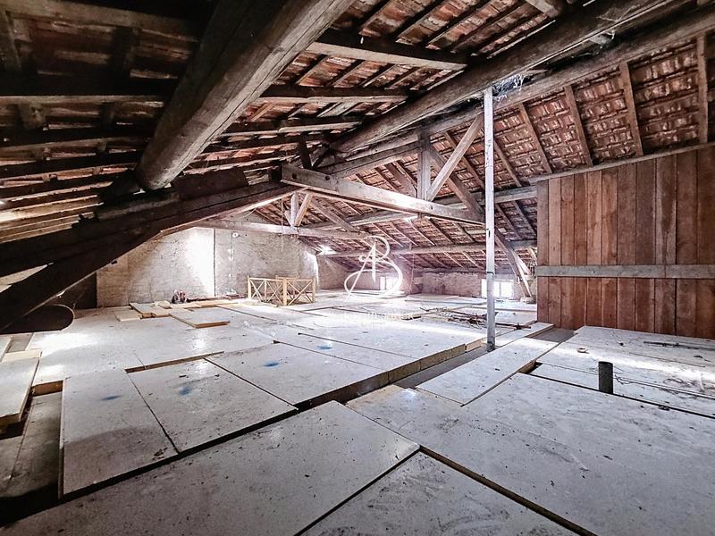 Maison - 245 m² - 6 pièces