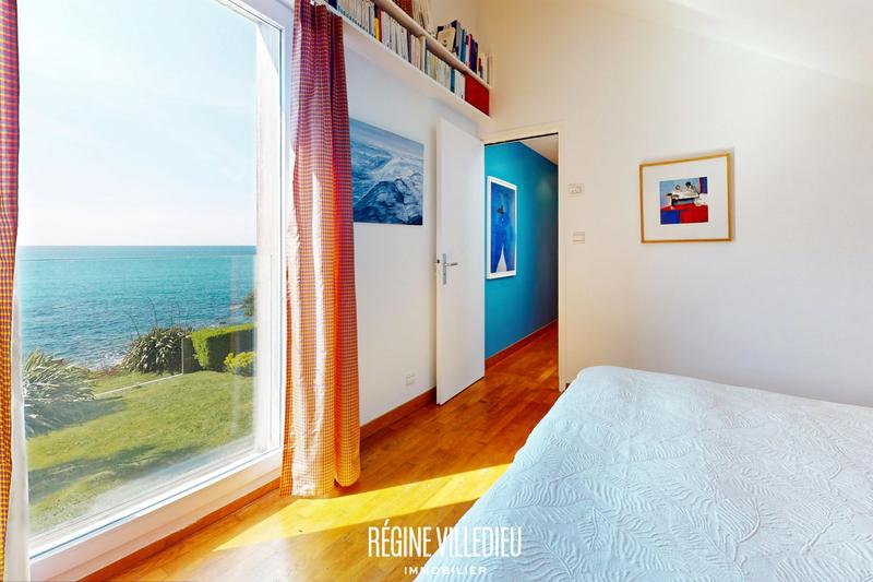 Maison - 198 m² - 8 pièces