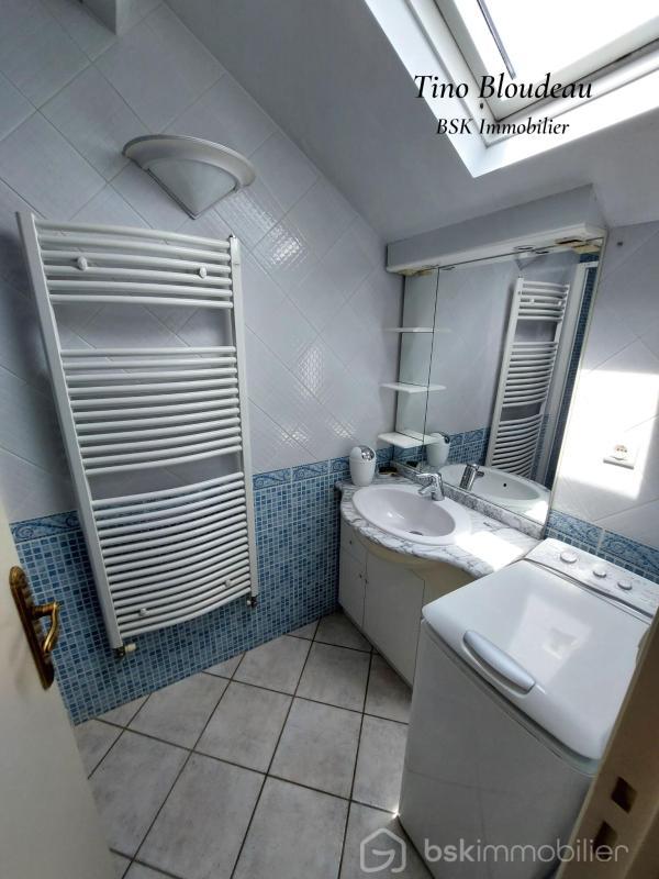 Maison - 180 m² - 8 pièces