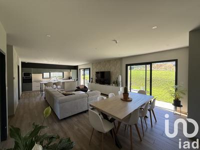 Maison - 114 m² - 4 pièces