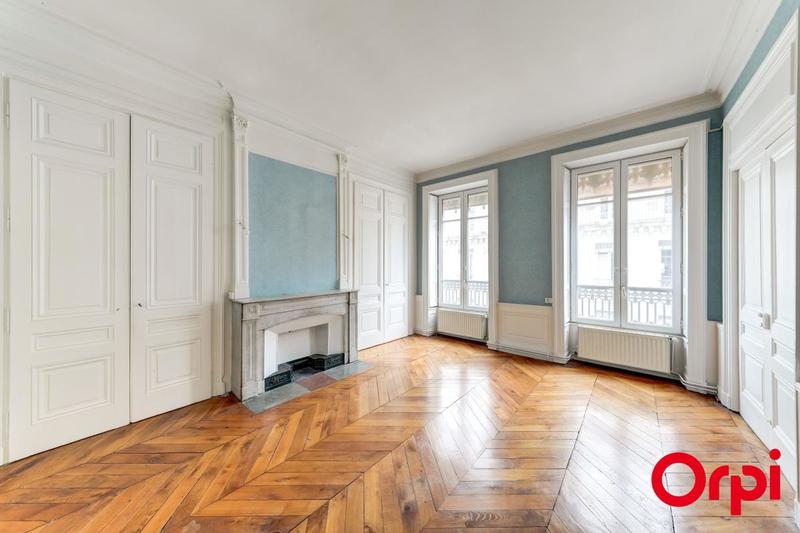 Appartement - 140 m² - 4 pièces