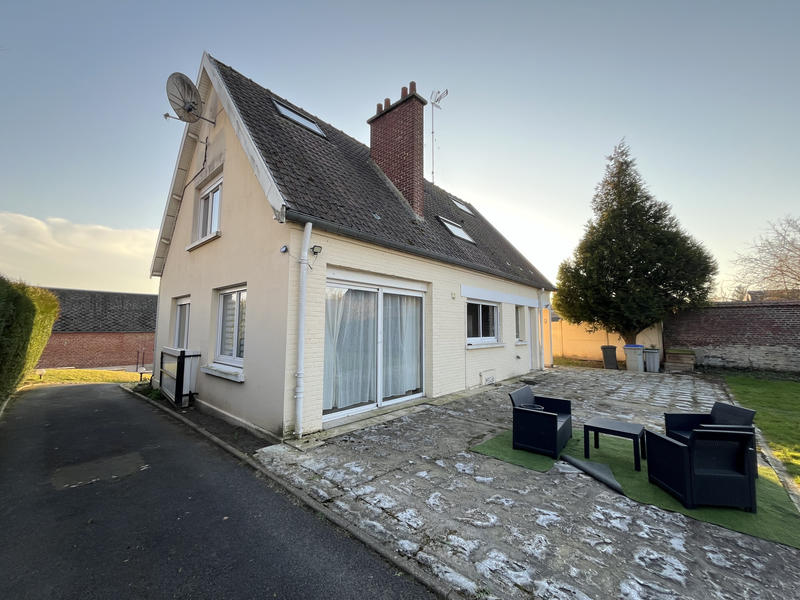 Maison - 140 m² - 8 pièces