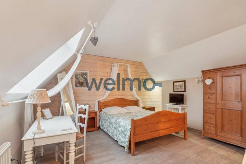 Maison - 344 m² - 13 pièces