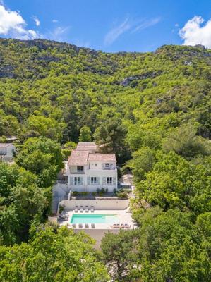 Villa - 210 m² - 8 pièces