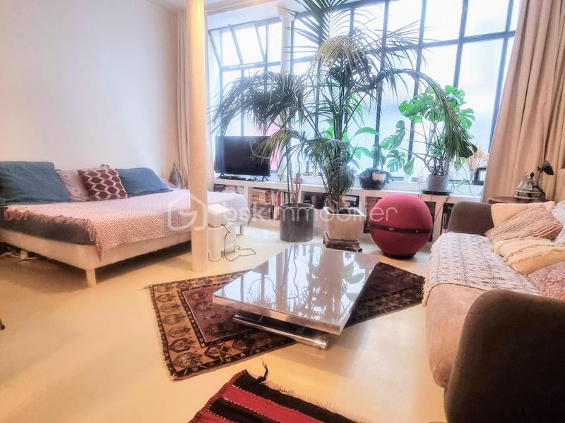 Loft - 66 m² - 2 pièces