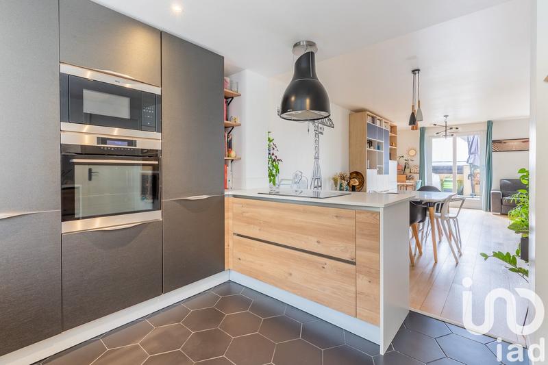 Appartement - 93 m² - 4 pièces