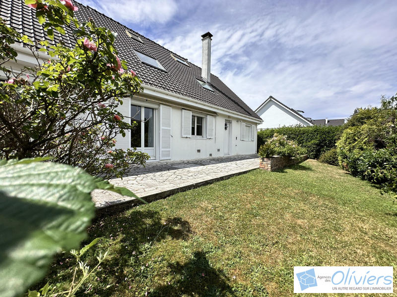 Maison - 181 m² - 8 pièces