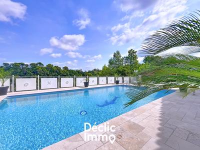 Maison - 192 m² - 6 pièces