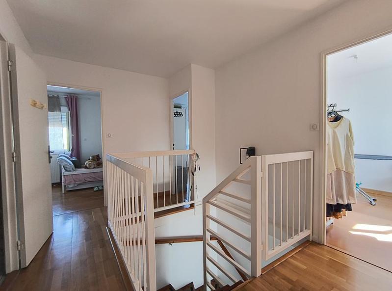 Maison de ville - 100 m² - 5 pièces