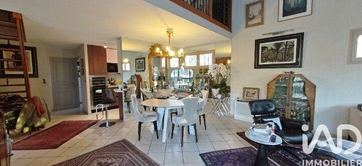 Maison de maîtres - 114 m² - 3 pièces