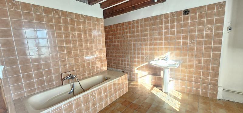 Maison - 320 m² - 8 pièces