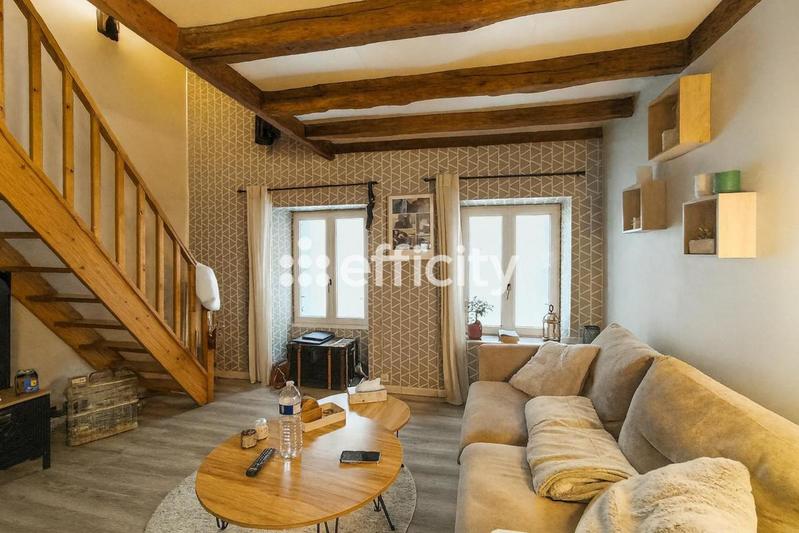 Immeuble - 99 m² - 6 pièces