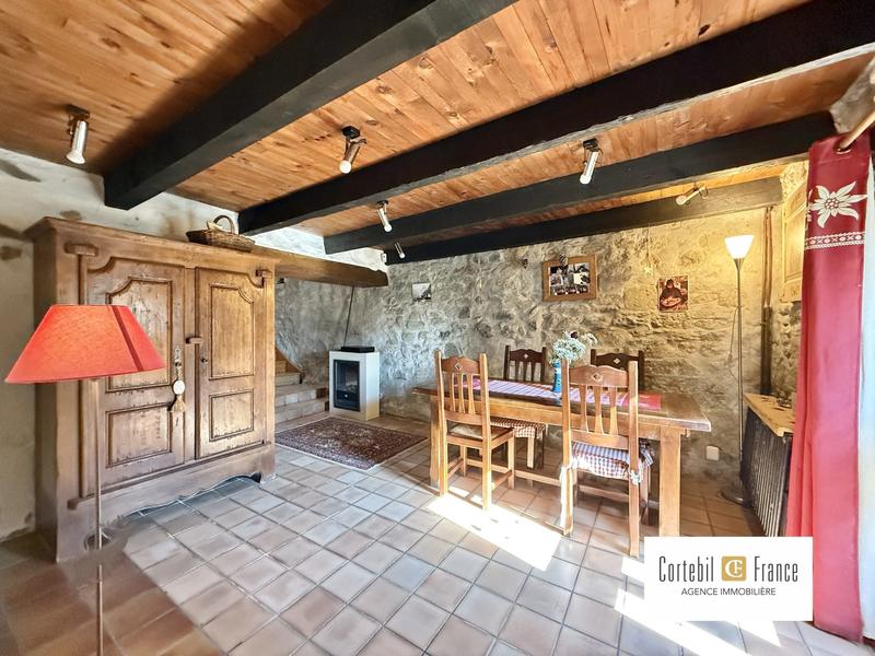 Maison - 123 m² - 4 pièces