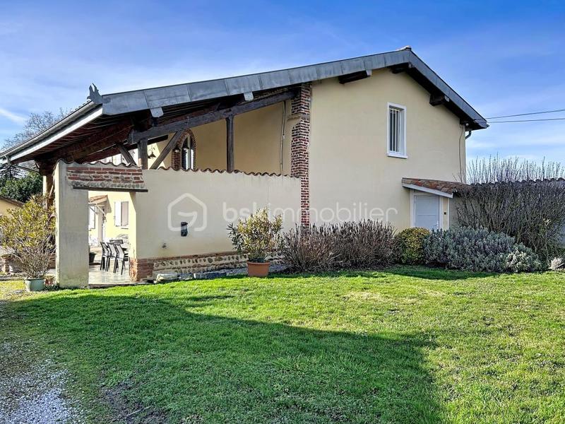 Corps de ferme - 300 m² - 8 pièces