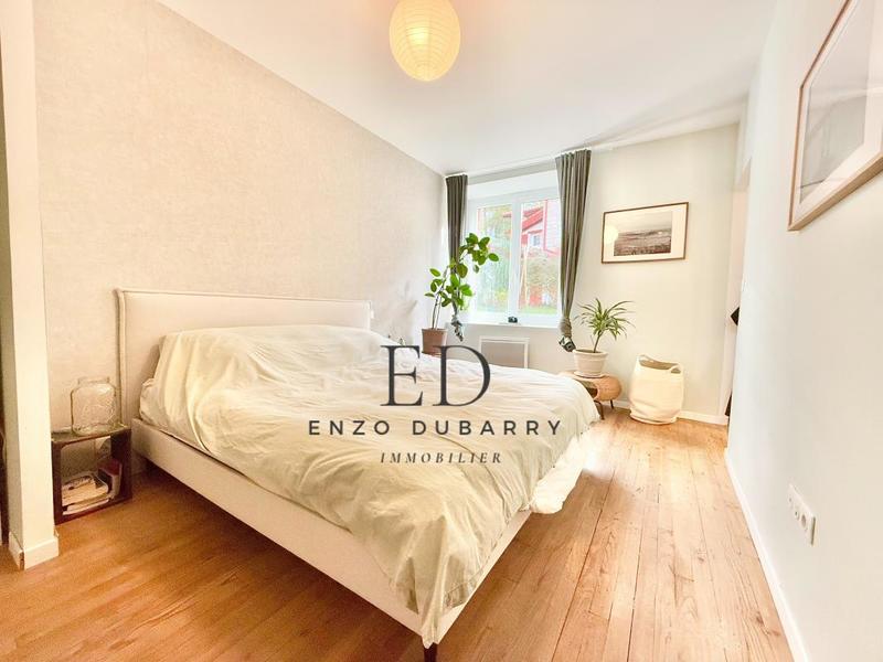 Appartement - 80 m² - 3 pièces