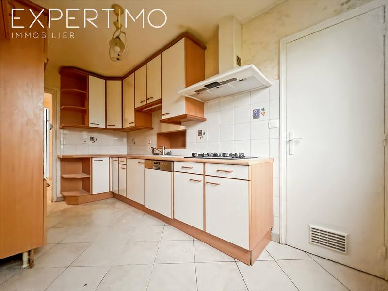 Appartement - 90 m² - 4 pièces