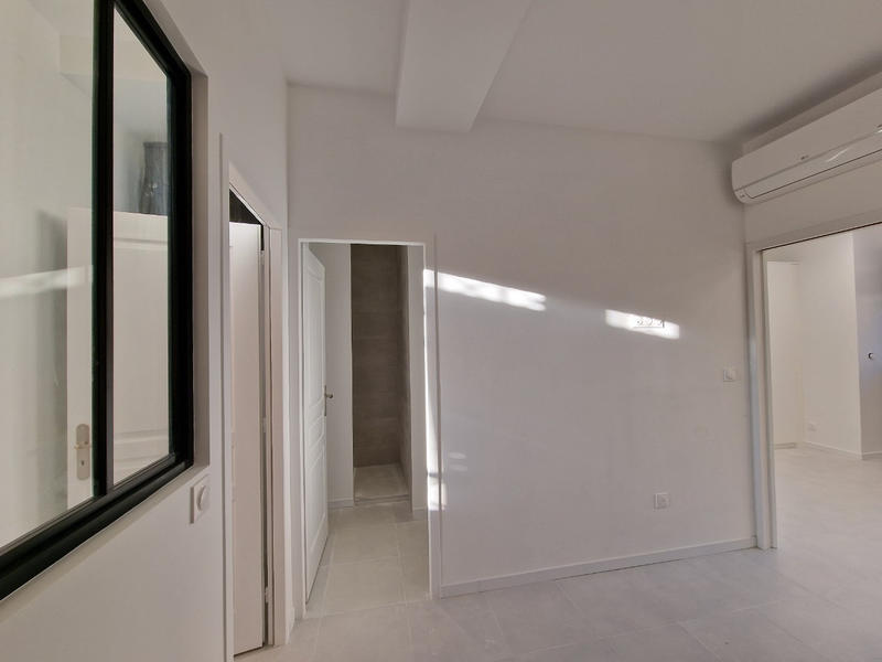 Local commercial - 53 m² - 3 pièces