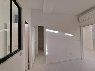 Local commercial - 53 m² - 3 pièces