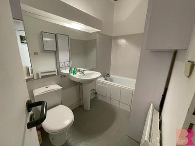 Studio - 25 m² - 1 pièce