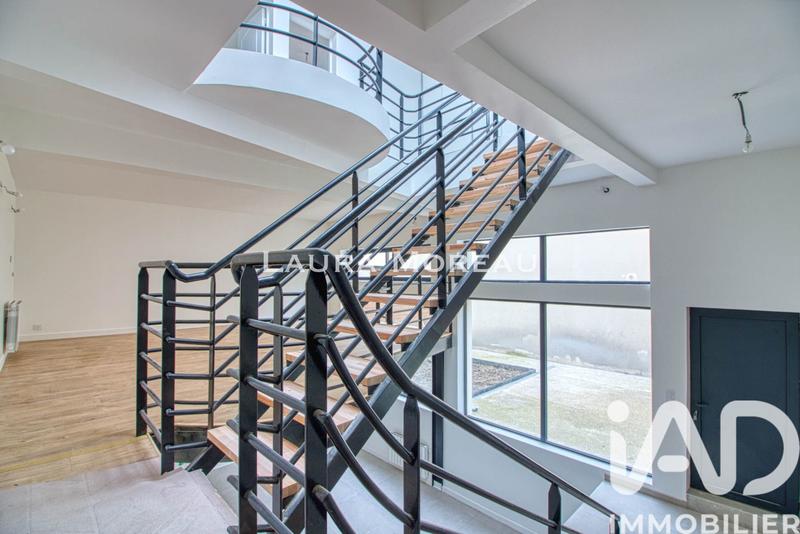 Loft - 171 m² - 5 pièces