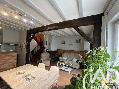 Maison - 98 m² - 5 pièces