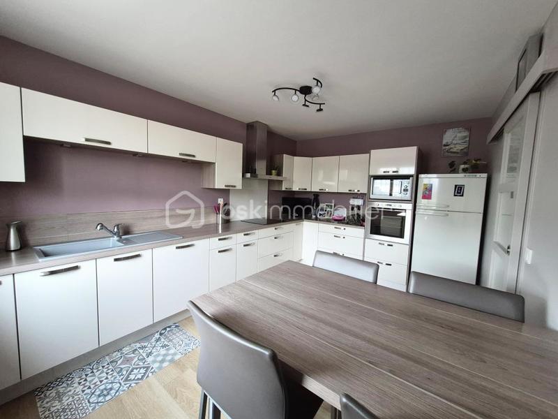 Maison traditionnelle - 130 m² - 6 pièces