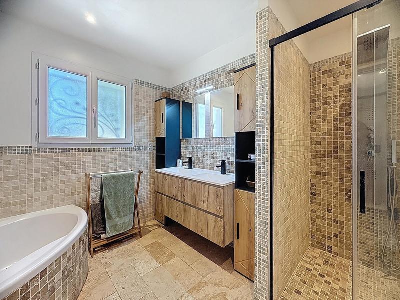 Maison - 114 m² - 4 pièces