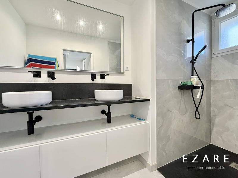 Maison - 188 m² - 7 pièces