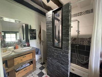 Maison traditionnelle - 250 m² - 10 pièces