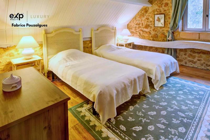 Maison - 170 m² - 7 pièces