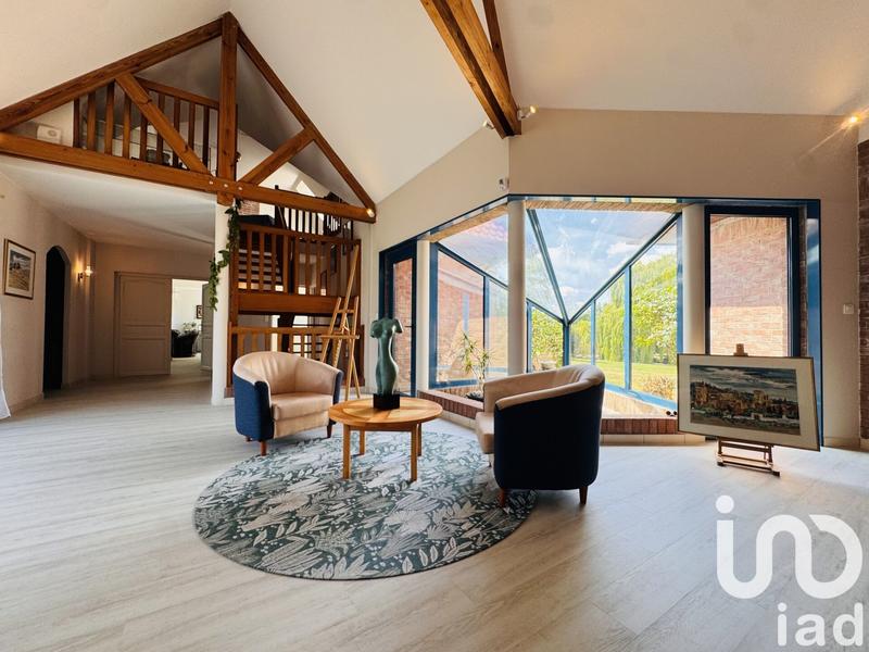 Maison - 280 m² - 9 pièces