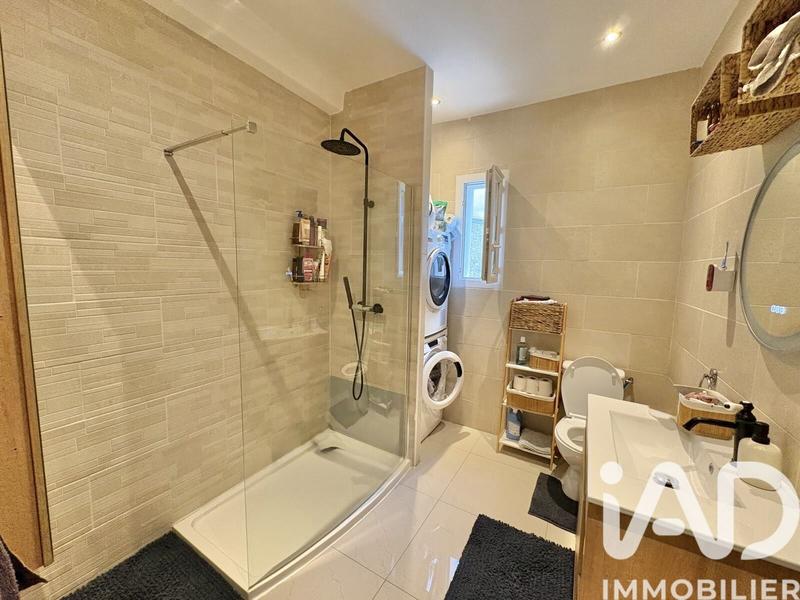 Maison - 280 m² - 10 pièces