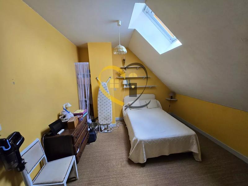 Maison - 159 m² - 7 pièces