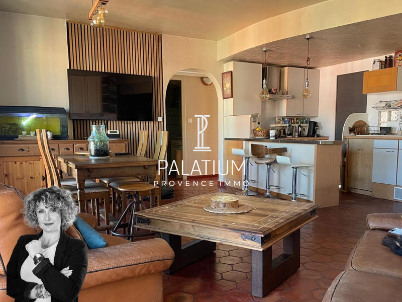 Appartement - 81 m² - 4 pièces