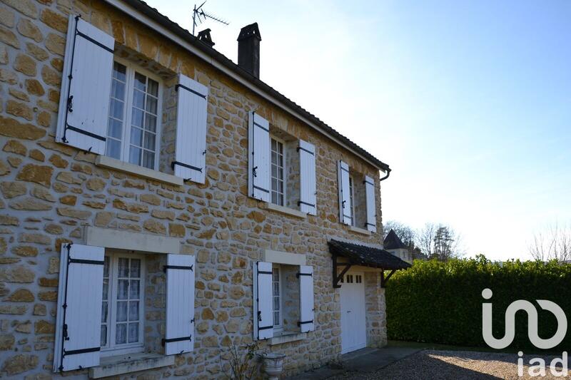 Maison - 135 m² - 8 pièces