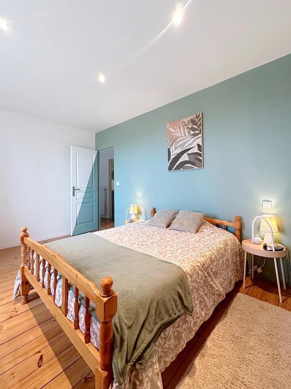 Maison en pierre - 254 m² - 7 pièces