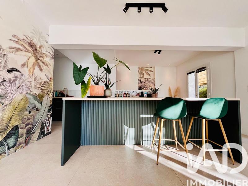 Maison - 180 m² - 7 pièces